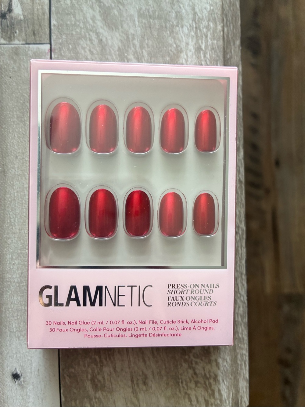 GLAMnetic Short Round Press-On Nails in Red